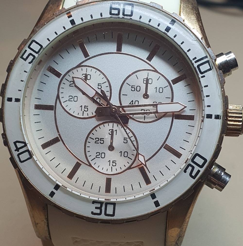 10/$20 Aldo S-3313 Goldtone/Silver/White Rubber Strap Men's Watch